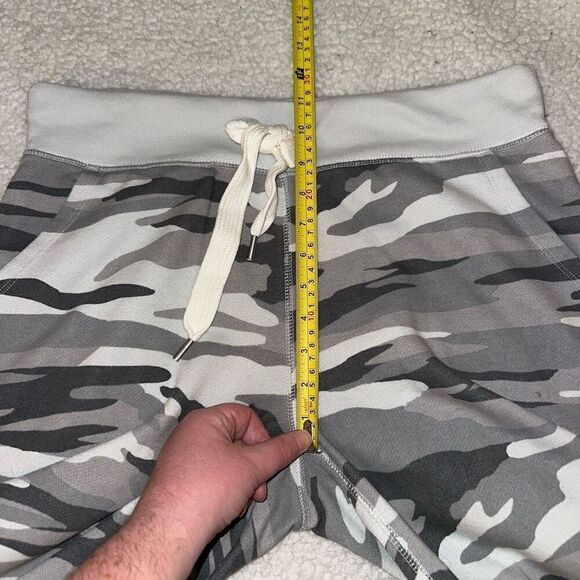 Aerie Women’s Gray Camouflage Jogger Sweatpants Size Medium - Picture 8 of 10